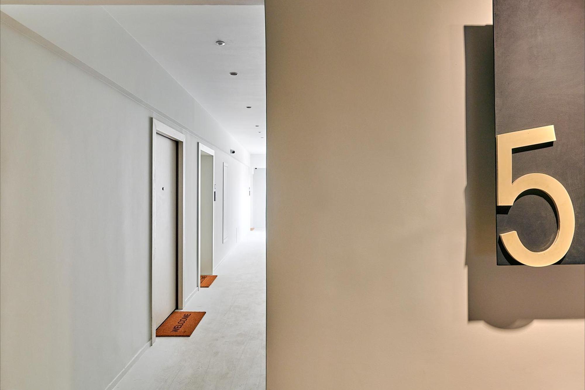 City-Center Apartment In Vibrant Monastiraki, Athena Bagian luar foto
